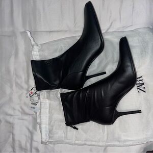 Zara leather boots size 42